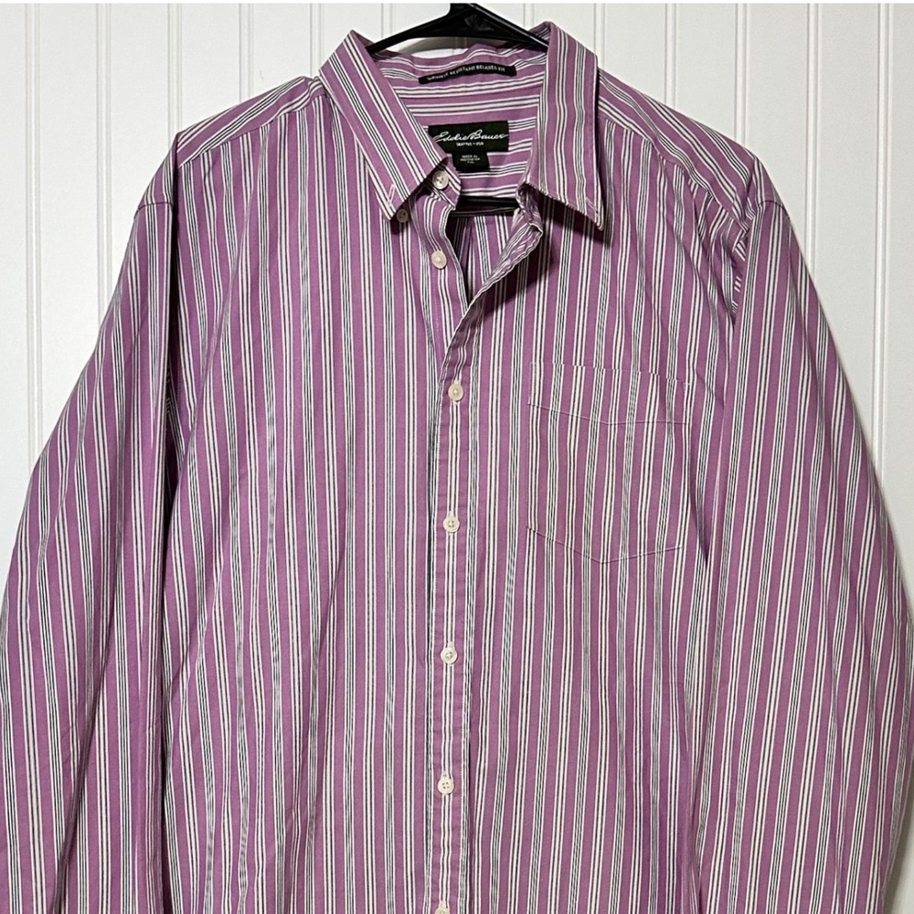 Eddie‎ Bauer Button Down Mens TXL Purple Excellent Wrinkle Resistant Relaxed Fit